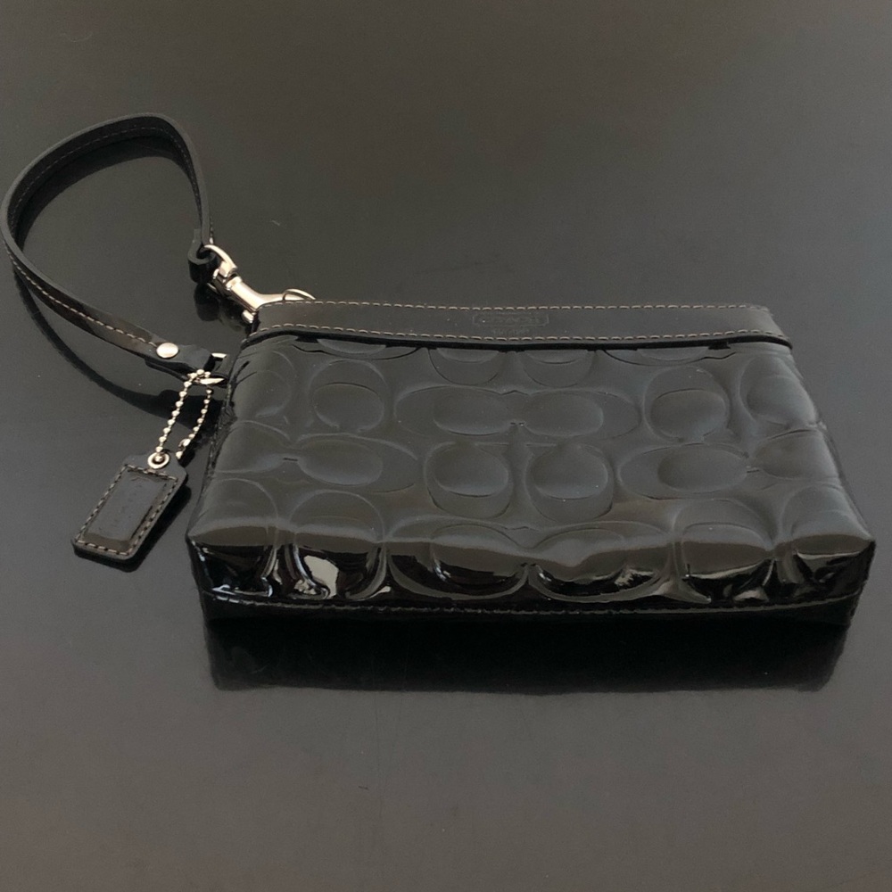 Coach Wristlet Black Patent Leather